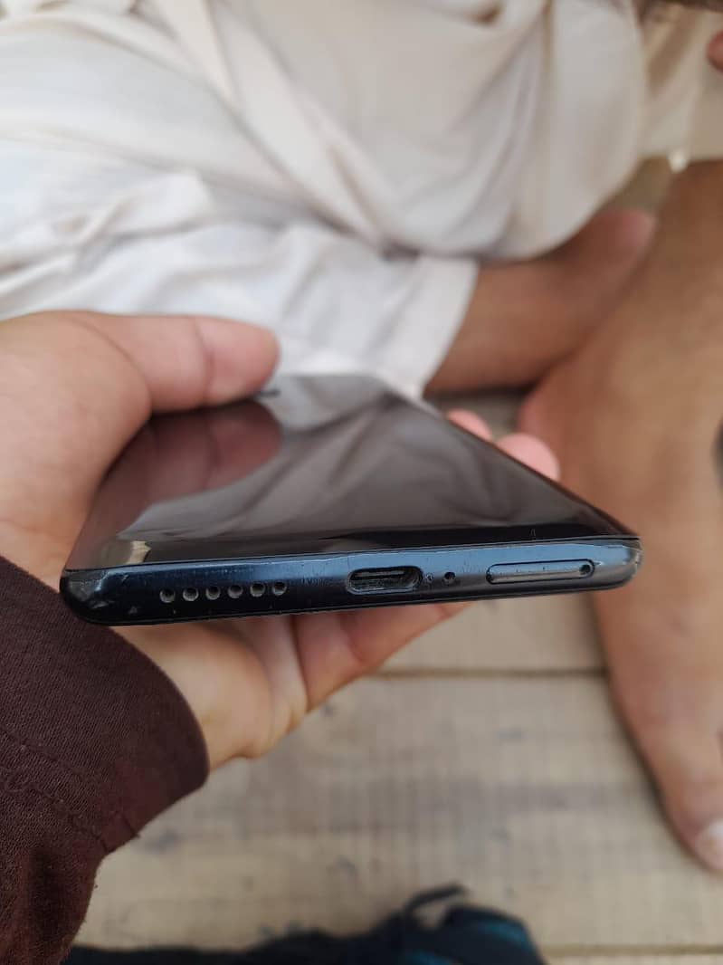 MI 11,t black colour memory 8 256 condition face lock okay 6