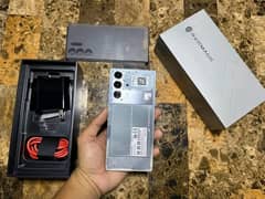 red magic 10 Pro/16/512contact my WhatsApp 03079460325