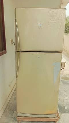refrigerator acche condition mein bilkul saf hy no raperng no zang