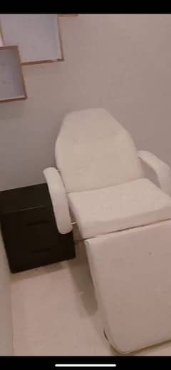 Facial Bed(Leather)  / Urgent Sale
