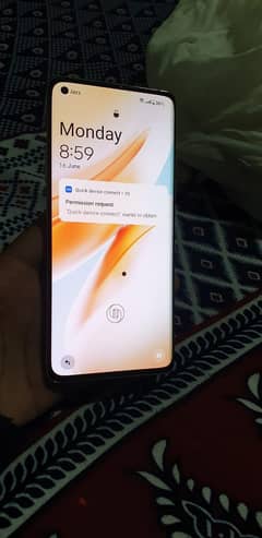 One plus 8 ram 8+4/128 GB watapp 03006937511