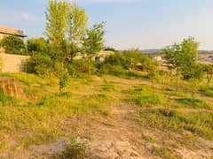 Farmhouse For Sale with Bahria Enclave ( 3km Distance Only )