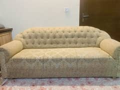 5-Seater Sofa– Excellent Condition