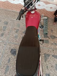 Bilkul new one hand used no fault no repair.   what app no 03149156513