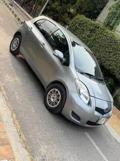 Toyota Vitz 2009 Model Good Condition