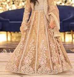 Medium Size Dress – Worn Once, Like New – ₨14,000”