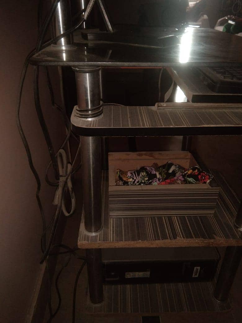 Dell Computer - Computer Stand 7