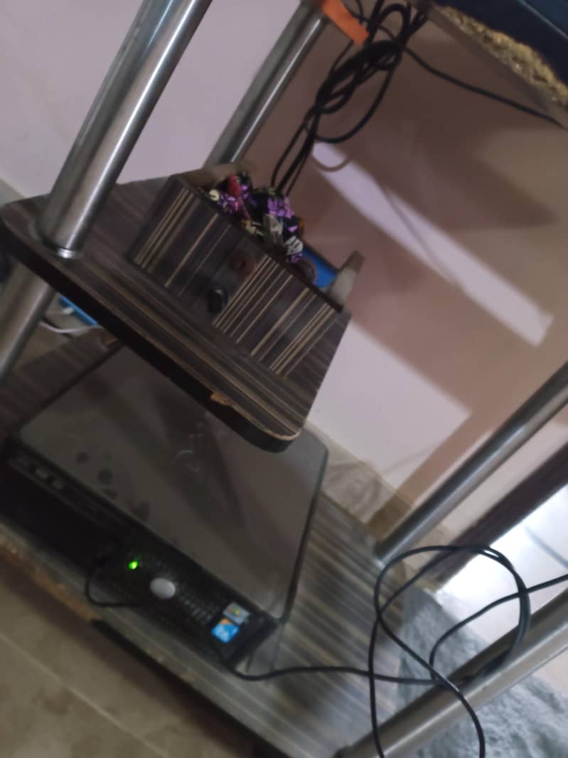 Dell Computer - Computer Stand 10