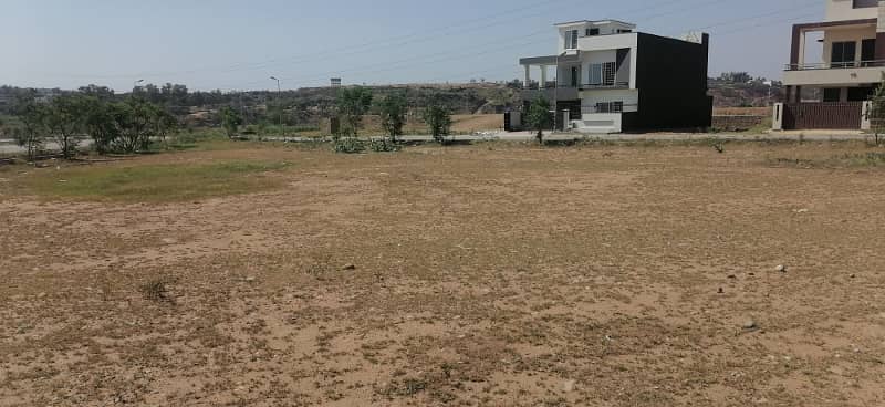 10 MARLA PARK FACING RESIDENTIAL PLOT AVAILABLE FOR SALE IN BLOCK A-1 5