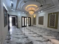 10 Marla Luxurious With Two Kitchens Portion For Rent
