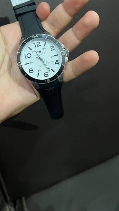 Black Tommy Hilfiger