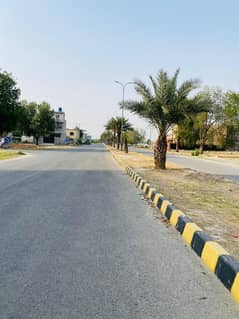 Good Location 2 Minutes From Lake City And Ring Road