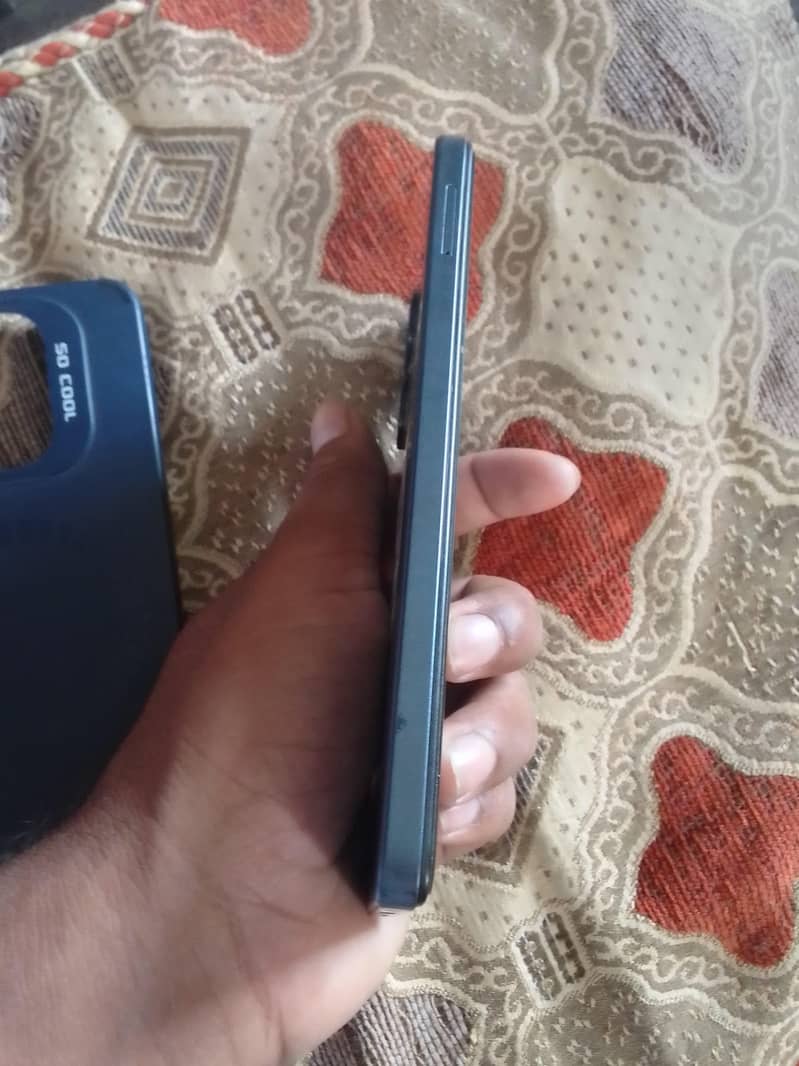 Tecno spark 20c 4/128. Fresh condition one handed use. 4