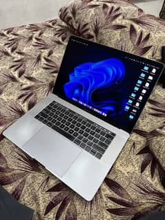 Macbook pro 2017, 15 inch