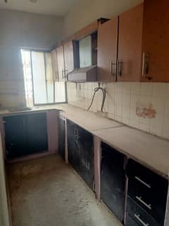 Urgent Sale Lease Flat 2 Beds DD With Roof in Simon View Block 19 Gulistan e Jauhar Only 38 Lac