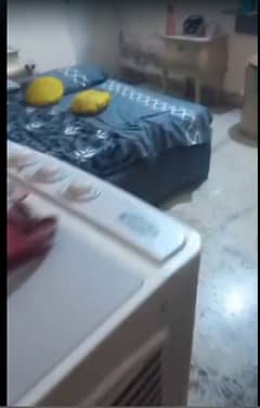 Investor Rate Opportunity 7 Marla Double Story Old House for Sale in M Block Model Town Lahore