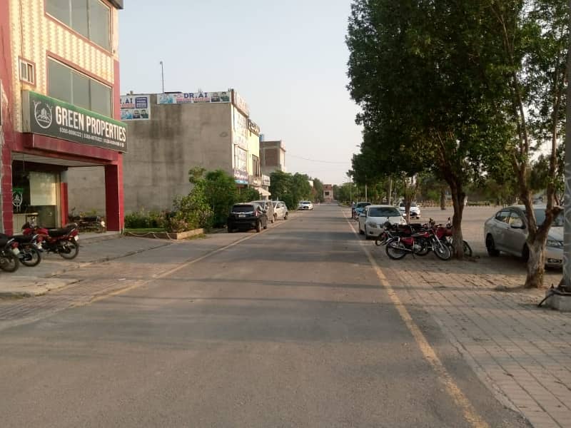 T PRIME BLOCK 5 MARLA PLOT FOR SELL 2
