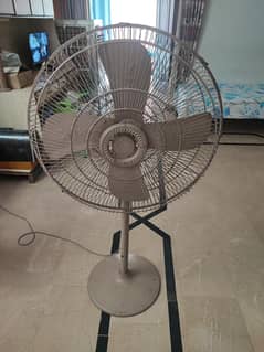 Royal Pedestal Fan - 24 inch size - never repaired - perfect working