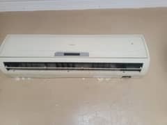 Hair AC  2 Ton Heat and cool