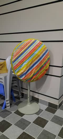 Alriaz pedestal fan