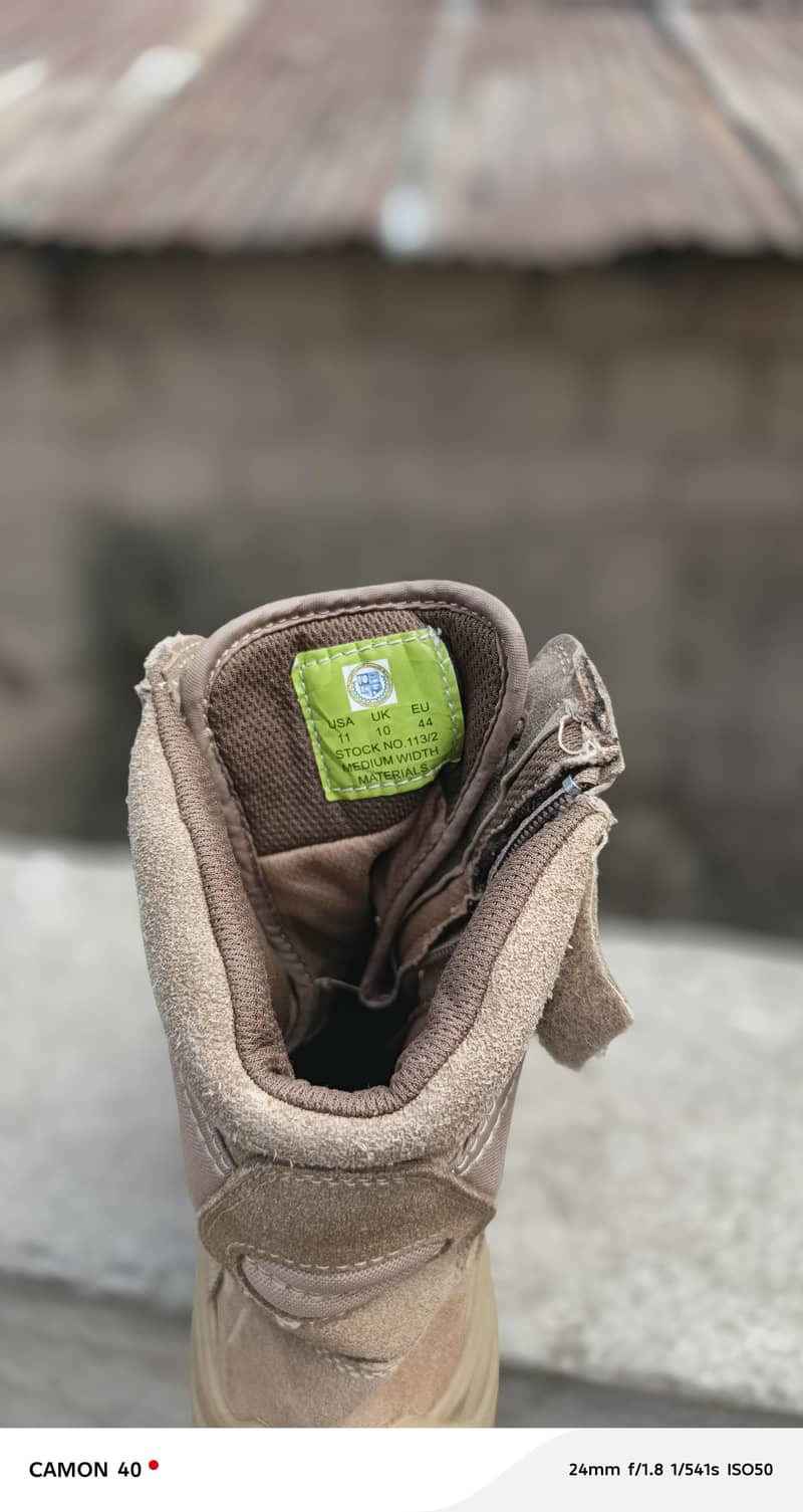 army shose  used like a new condition 3