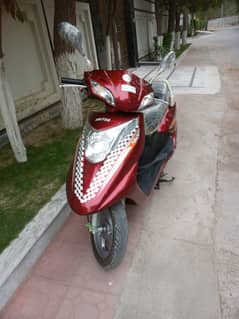 untied scooter 100cc  03349219096