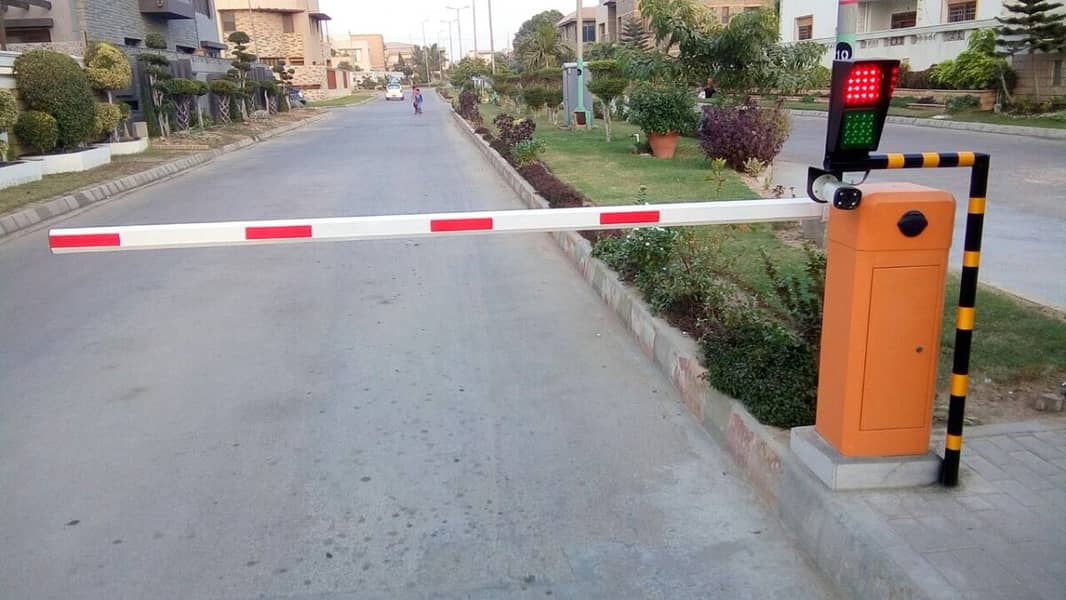SMART PARKING BOOM BARRIER – SECURE & AUTOMATED ENTRY/EXIT CONTROL 0
