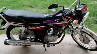 sell Honda 125 cc black colour