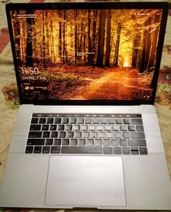 Macbook Pro 2017 100% Condition