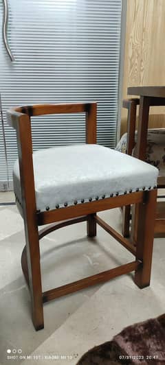 Dining Table for sale