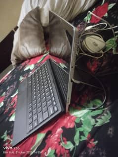 lenovo ideapad core i3 6th generation touch&type 8/256 detachable keyb