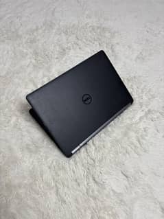 Dell UltraBook C-i5 6th Gen DDR4 8GB/256GB NVMe SSD 1080p LED