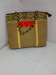 Hand bag