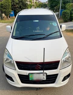 Suzuki WagonR  16 model Lahore number