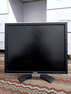 DeLL LCD Mint condition 19 Inch
