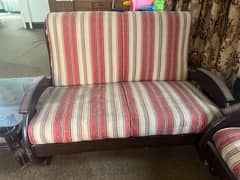 selling urgent used sofa set