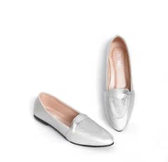 woman's Rexine fancy pumps
