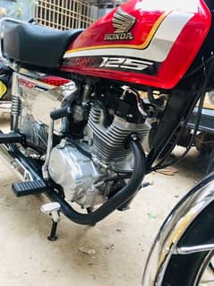 125