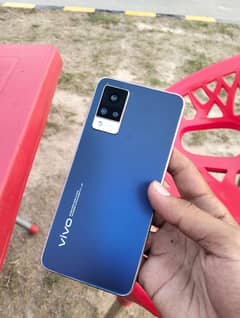 vivo v21 8 128 box charge