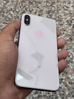Iphone xs 1x camera not work