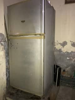 Dawlance full size fridge better condition