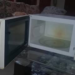 LG