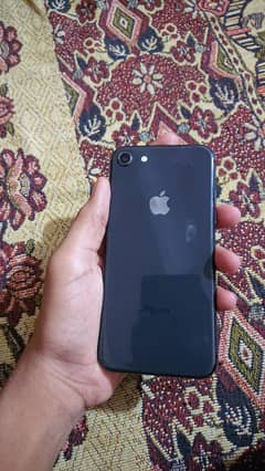 iphone 8 in good Condition