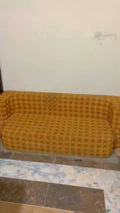 Sofa combed