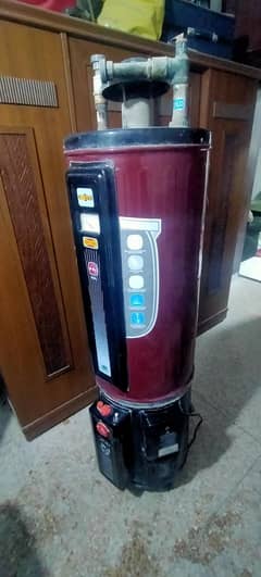 Super Asia Geyser GEH730AI in good condition Slightly used.