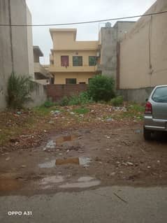 10 Marla Plot Urgent For Sale Prime Location in Sabzazar