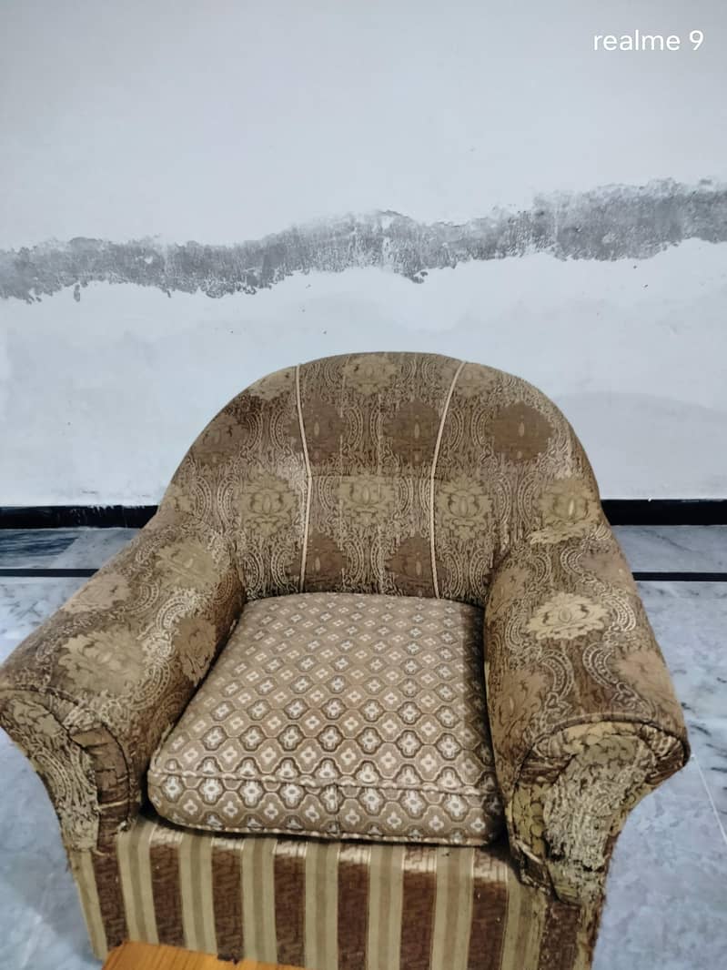 Sofa Set with Table 0
