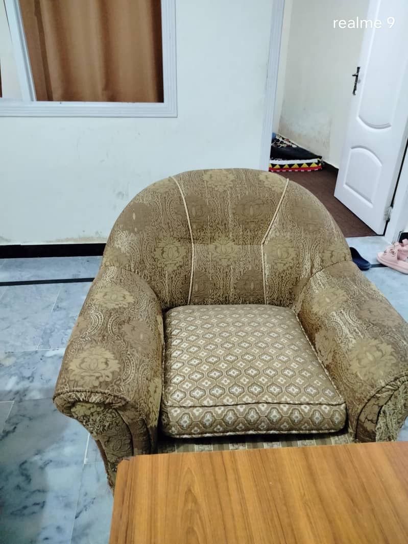 Sofa Set with Table 1