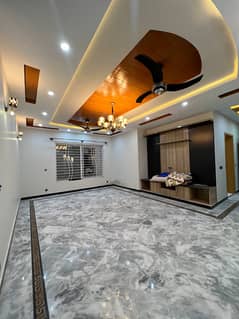F-15 JKCHS: 1 Kanal upper portion available for Rent