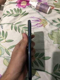 brand new ONEPLUS N200 pin pack condition URGENT SELLING 03331020925